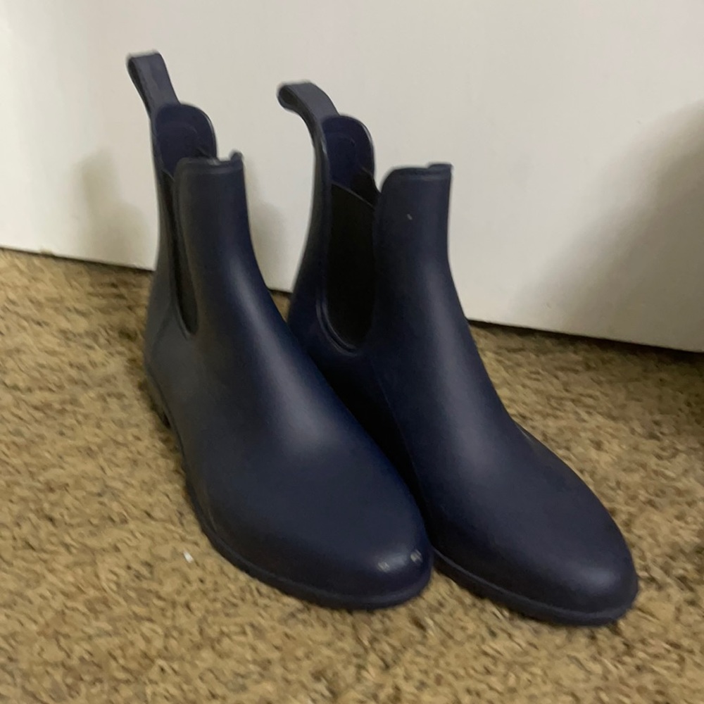 Navy Blue Rain Booties size 8